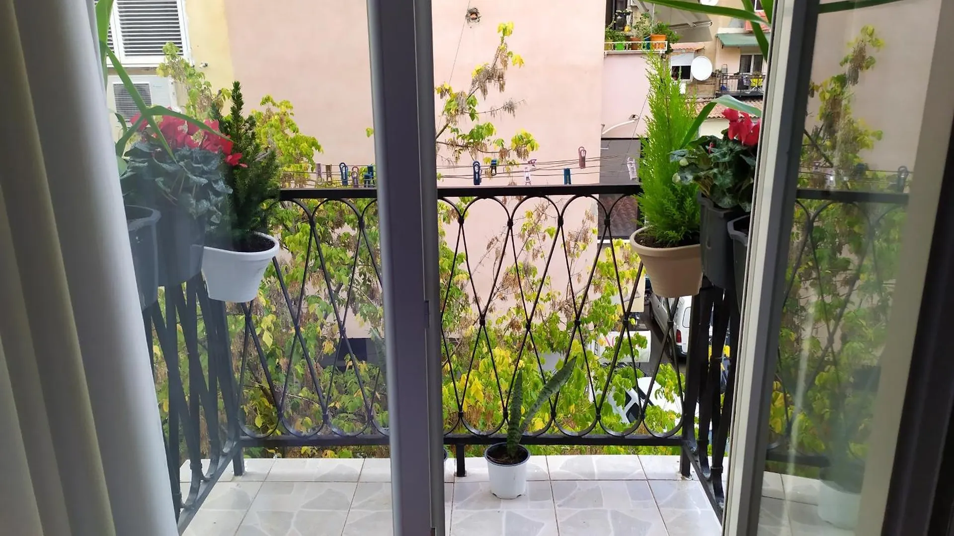 Beautiful Modern Studio In Bllok Tirana 0*,