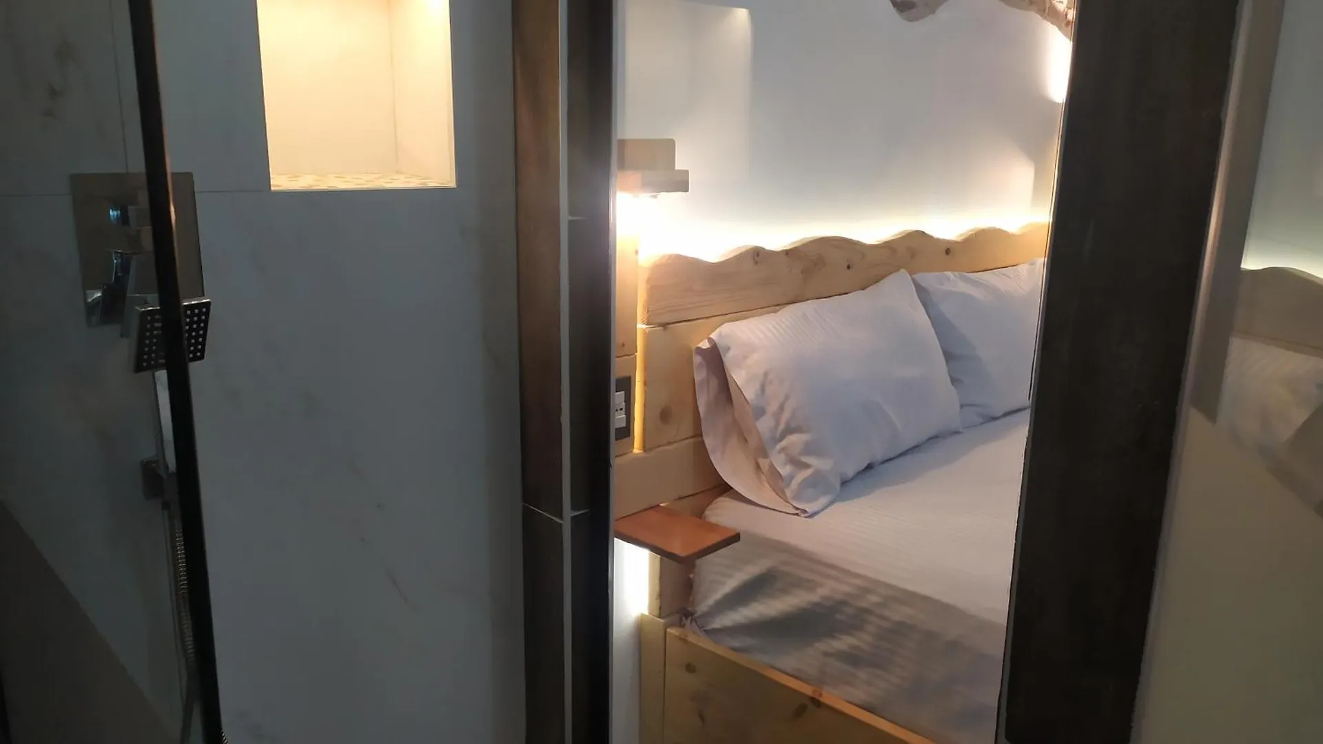 Apartment Beautiful Modern Studio In Bllok Tirana Albania